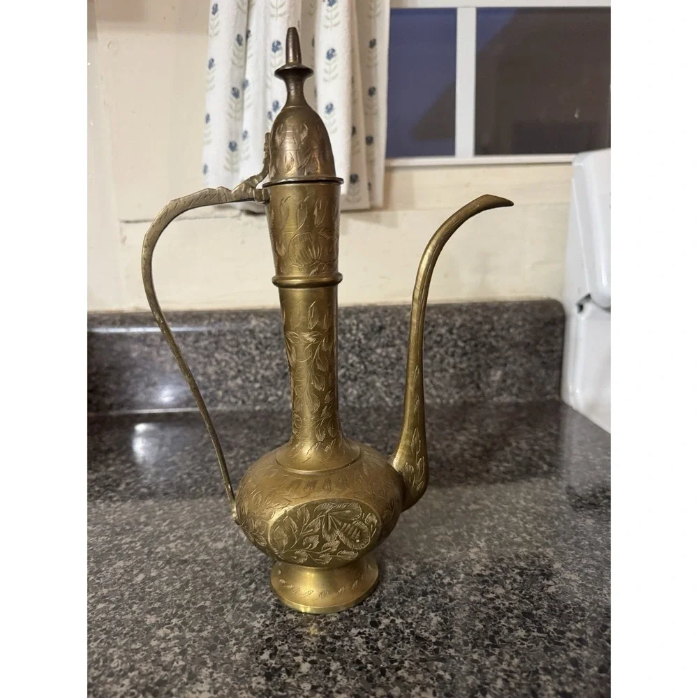 Vintage Etched Brass Pitcher‎ Tea Pot Oil Coffee Water Genie Made In INDIA
